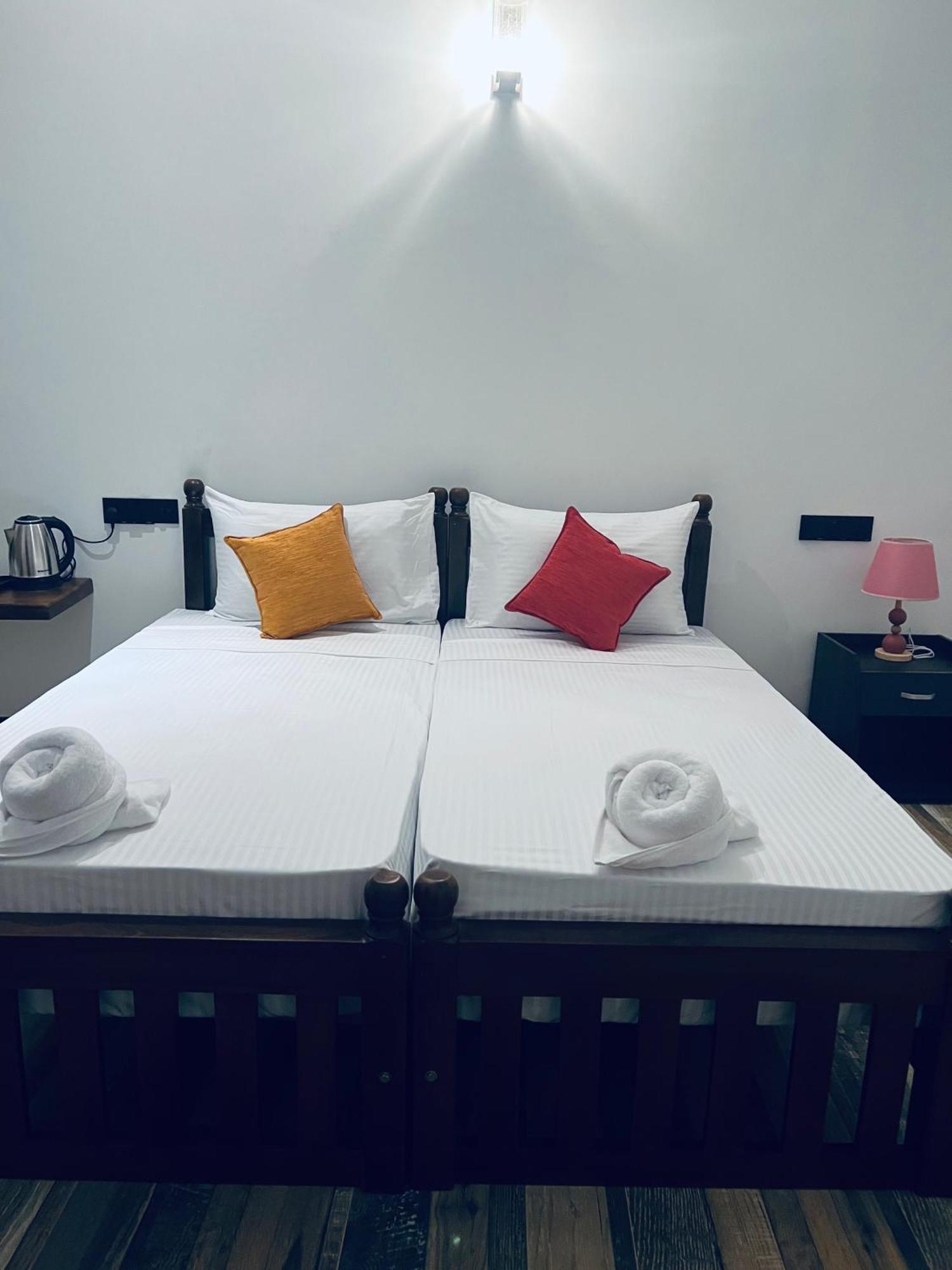 Mama's Boutique 3* Негомбо